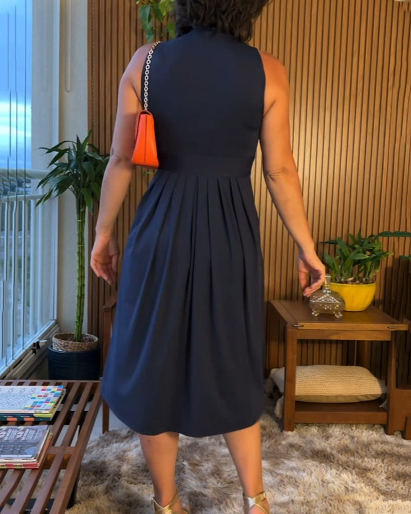 Išskirtinio grožio elegantiška suknelė