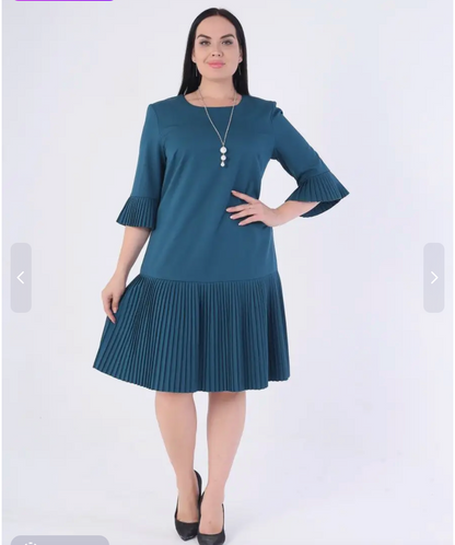 Elegantiška klostuota suknelė