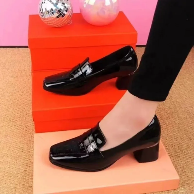 Stilingi ir elegantiški bateliai