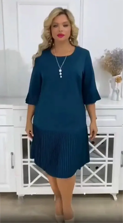 Elegantiška klostuota suknelė