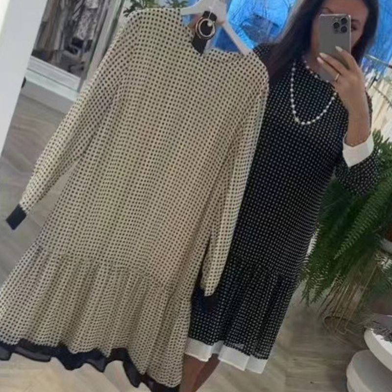 Elegantiška taškuota suknelė