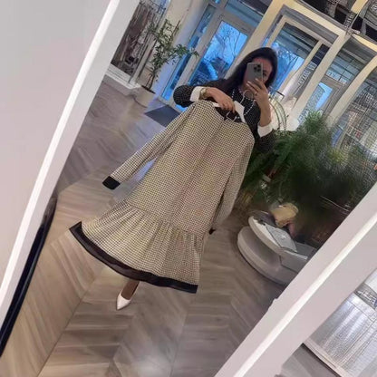 Elegantiška taškuota suknelė