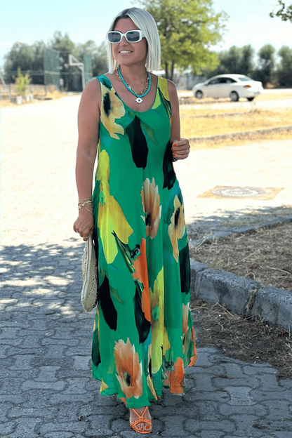 Patogi vasariška suknelė su gėlių raštu